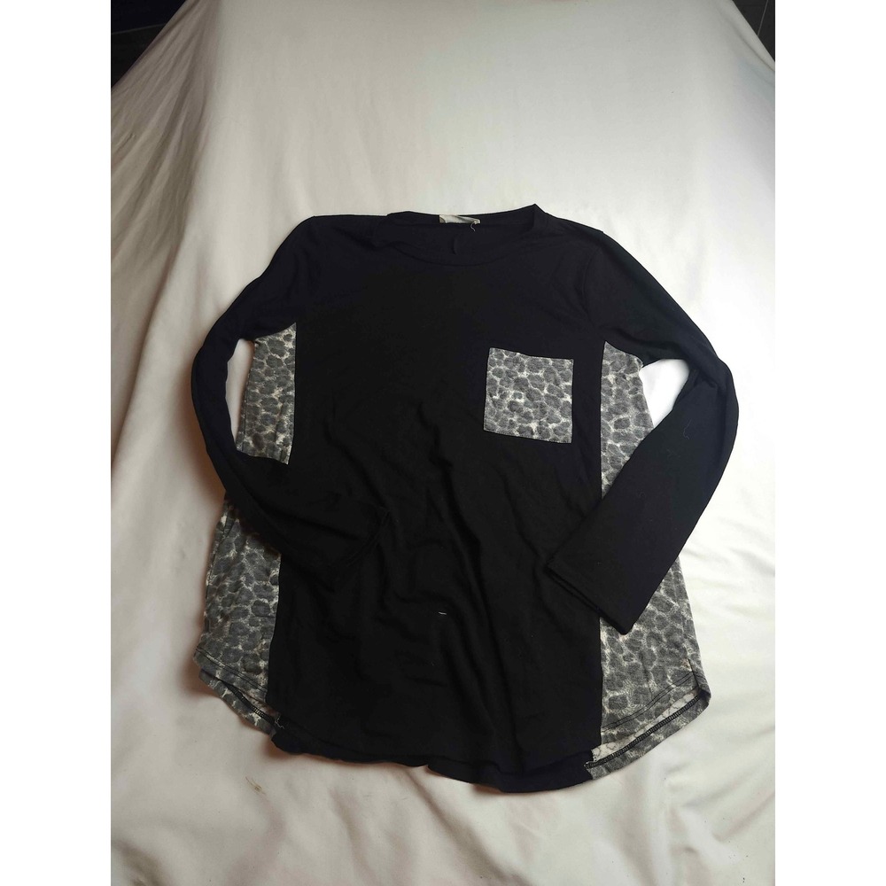 Zenana Womens Large Black Leopard‎ Print Side Panel Long Sleeve Tunic Top Pocket